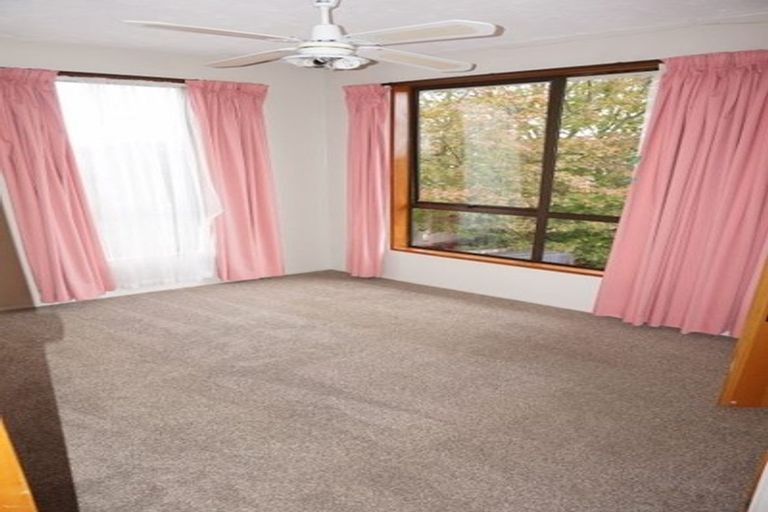 Photo of property in 66 Greendale Avenue, Avonhead, Christchurch, 8042