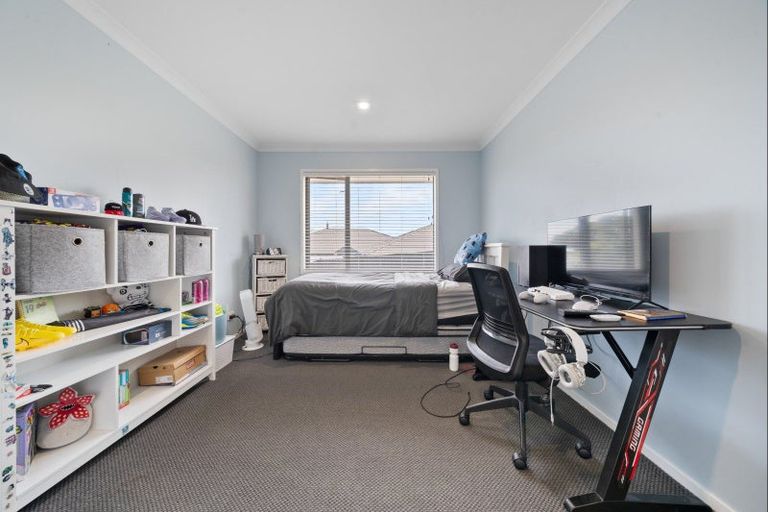 Photo of property in 3 Margaret Alice Close, Whalers Gate, New Plymouth, 4310