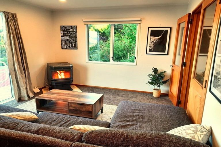 Photo of property in 32 Avalon Crescent, Fernhill, Queenstown, 9300