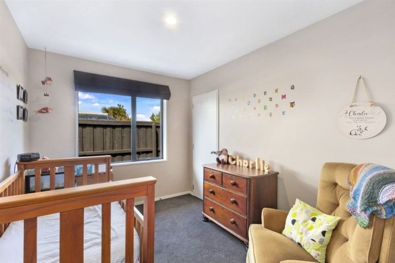 Photo of property in 46 Inwoods Road, Parklands, Christchurch, 8083