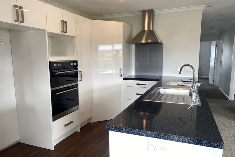 Photo of property in 10a Gaff Place, Whitby, Porirua, 5024