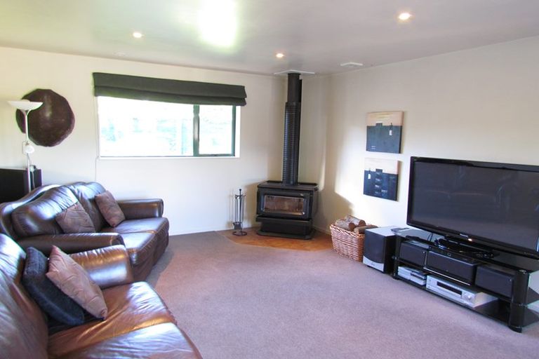 Photo of property in 77 Lindens Road, Mount Pleasant, Blenheim, 7273