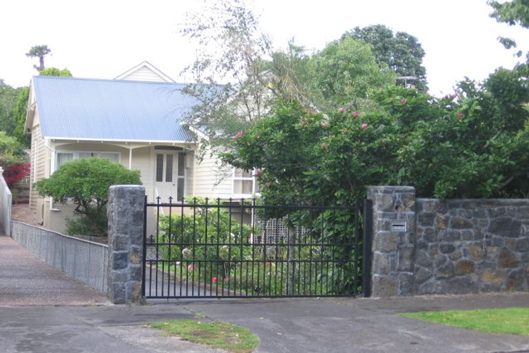 Photo of property in 3 Windmill Road, Mount Eden, Auckland, 1024