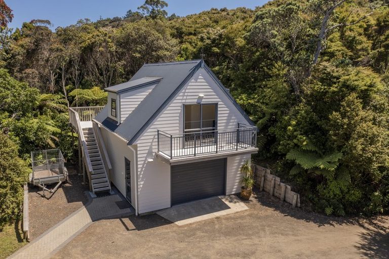 Photo of property in 595 Boat Harbour Road, Whenuakite, Whitianga, 3591