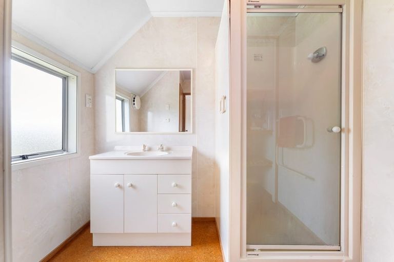 Photo of property in 14 Sarah Todd Lane, Waimauku, 0812