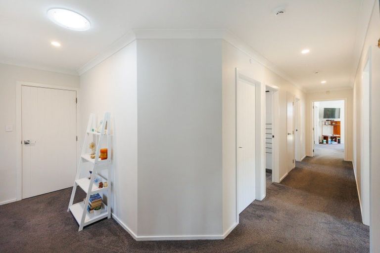 Photo of property in 15 Serenity Crescent, Kelvin Grove, Palmerston North, 4414