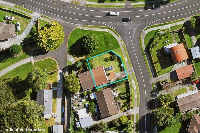 Photo of property in 2/60 Moncrieff Avenue, Clendon Park, Auckland, 2103