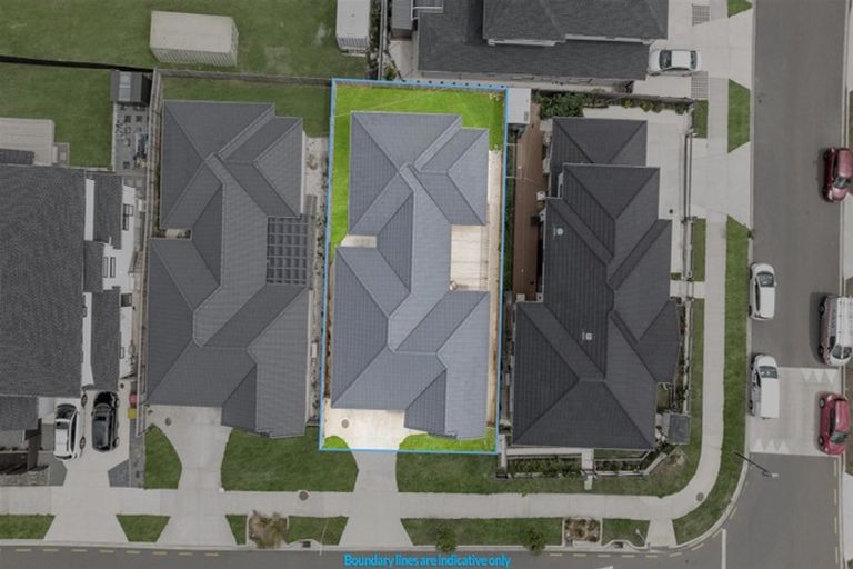 Photo of property in 83 Drumbuoy Drive, Flat Bush, Auckland, 2019