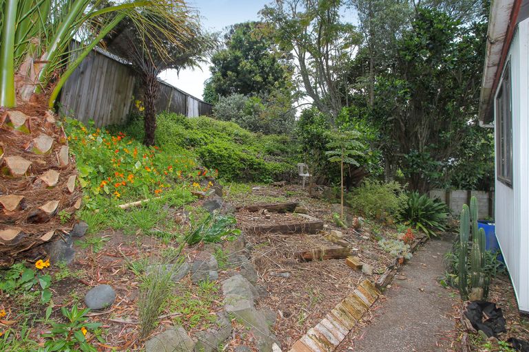 Photo of property in 45 Fordham Street, Beach Haven, Auckland, 0626