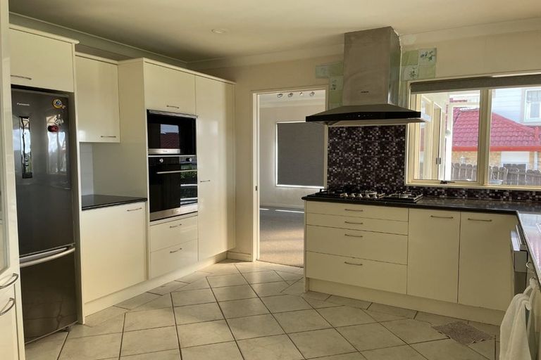 Photo of property in 22 Tralee Terrace, Dannemora, Auckland, 2016