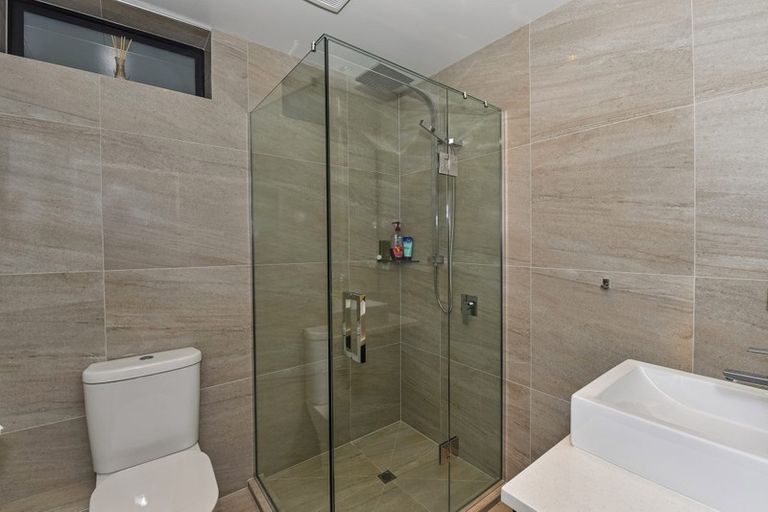 Photo of property in 64b Heathcote Road, Castor Bay, Auckland, 0620