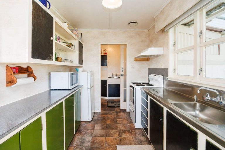 Photo of property in 31 Roore Street, Foxton Beach, Foxton, 4815