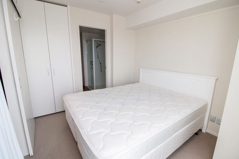 Photo of property in Soho Apartments, 1001/74 Taranaki Street, Te Aro, Wellington, 6011