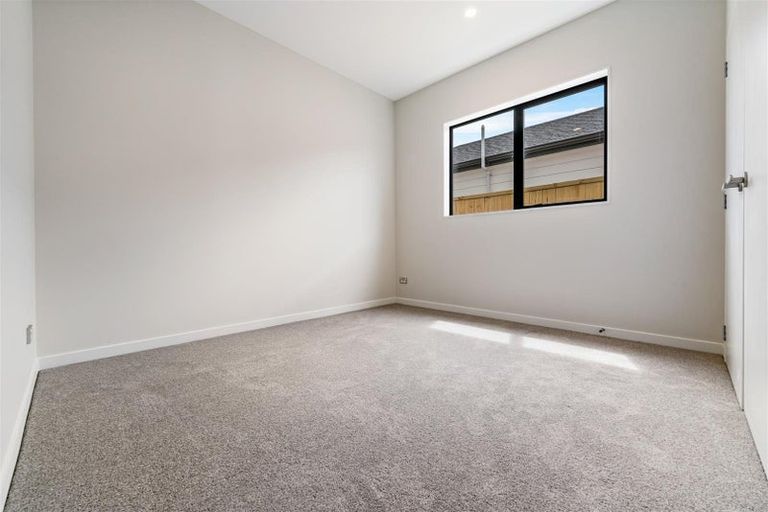 Photo of property in 40 Whakairo Crescent, Gulf Harbour, Whangaparaoa, 0930