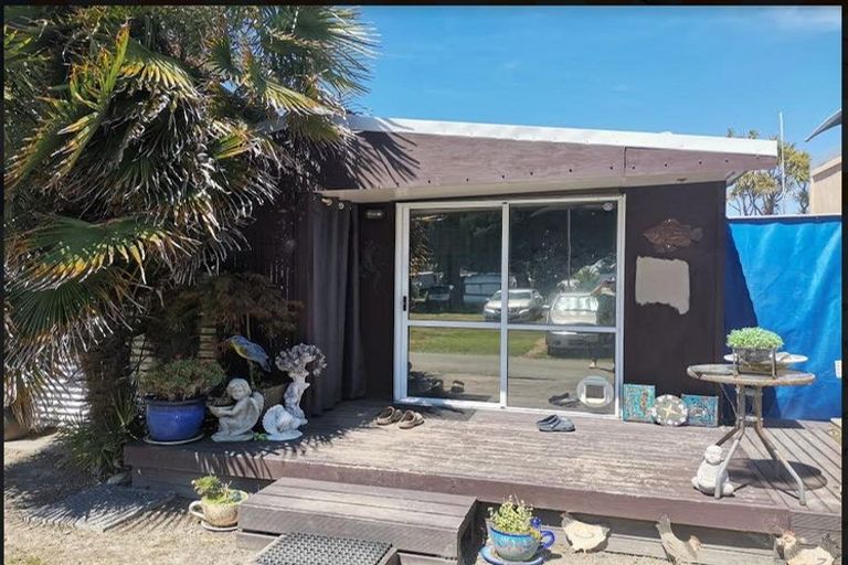 Photo of property in 52 Kuku Street, Te Awanga, 4102