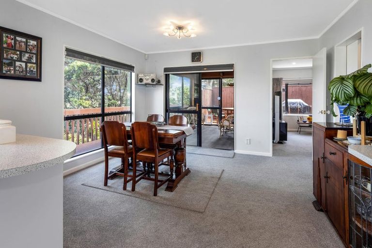 Photo of property in 5 Bay Lair Grove, Island Bay, Wellington, 6023