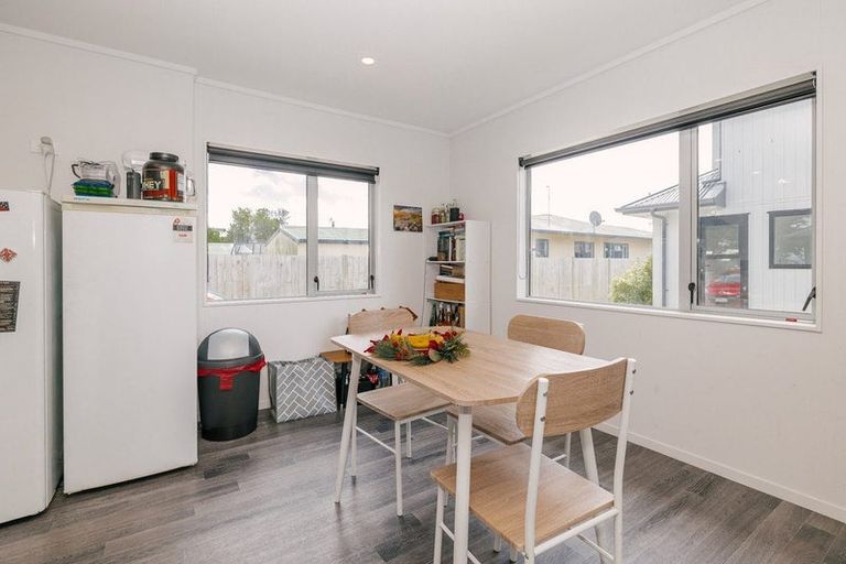 Photo of property in 962a Tremaine Avenue, Roslyn, Palmerston North, 4414
