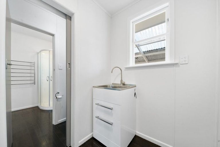 Photo of property in 10 Fergusson Street, Solway, Masterton, 5810