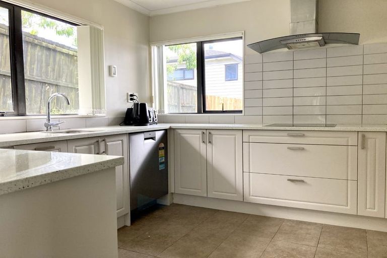 Photo of property in 4b Virginia Street, Henderson, Auckland, 0612