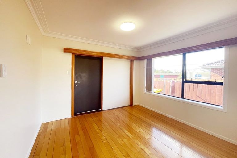 Photo of property in 43 Mclean Avenue, Papatoetoe, Auckland, 2025