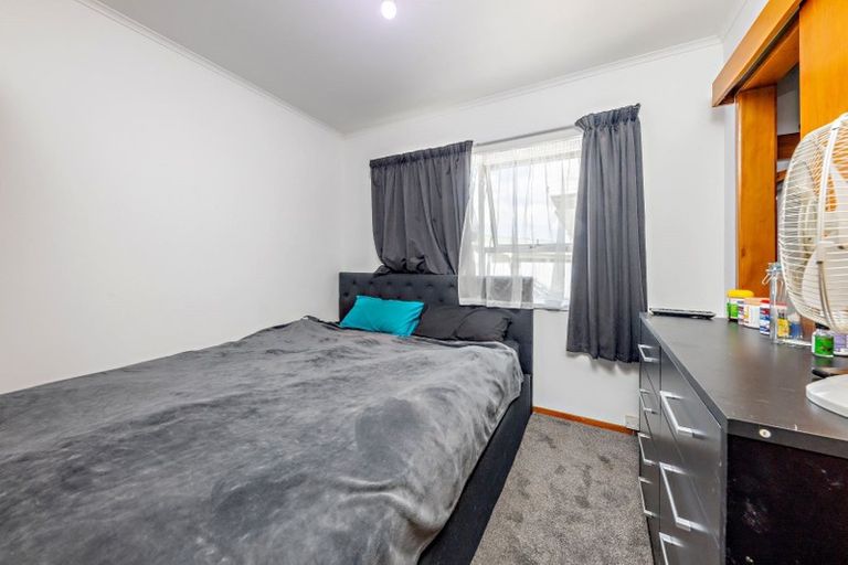Photo of property in 22 Chrisarda Place, Red Hill, Papakura, 2110
