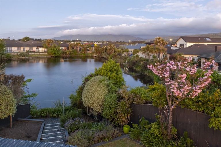 Photo of property in 4 Consort Close, Paraparaumu Beach, Paraparaumu, 5032