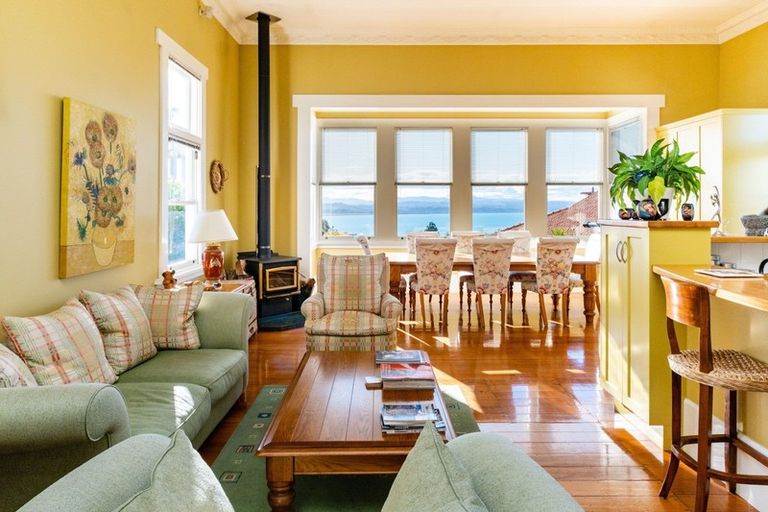 Photo of property in Mchardy Homestead, 11 Bracken Street, Hospital Hill, Napier, 4110