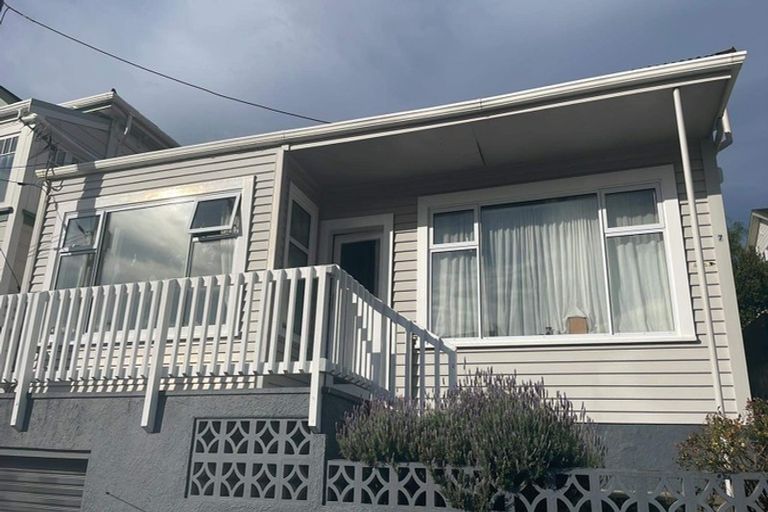 Photo of property in 7 Lipman Street, Mount Victoria, Wellington, 6011
