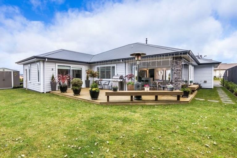 Photo of property in 2 Huka Heights Drive, Rangatira Park, Taupo, 3330