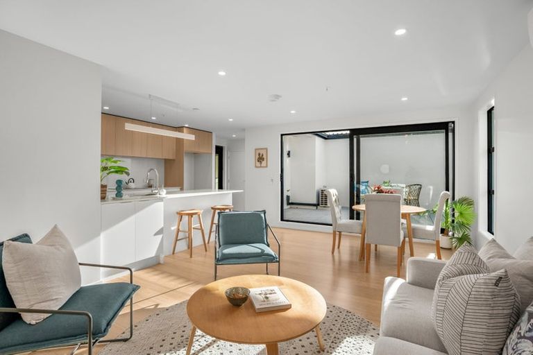 Photo of property in 24/200 Knights Road, Hutt Central, Lower Hutt, 5011