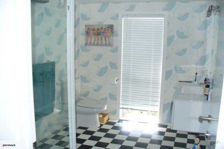 Photo of property in 39 Pukeko Way, Kinloch, Taupo, 3377