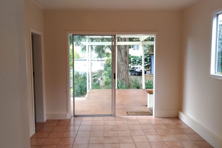 Photo of property in 19 Orion Place, Hillcrest, Auckland, 0627