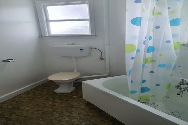 Photo of property in 1-4/8 Albert Street, Seaview, Timaru, 7910