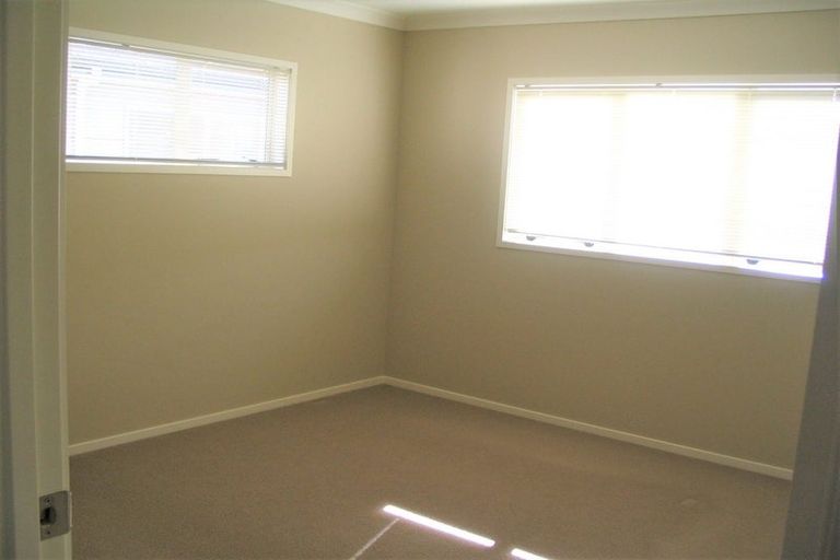 Photo of property in 4 Heidi Crescent, Flat Bush, Auckland, 2016