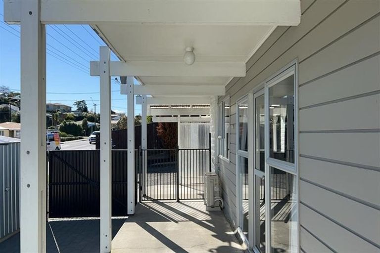 Photo of property in 94 Waikawa Road, Picton, 7220