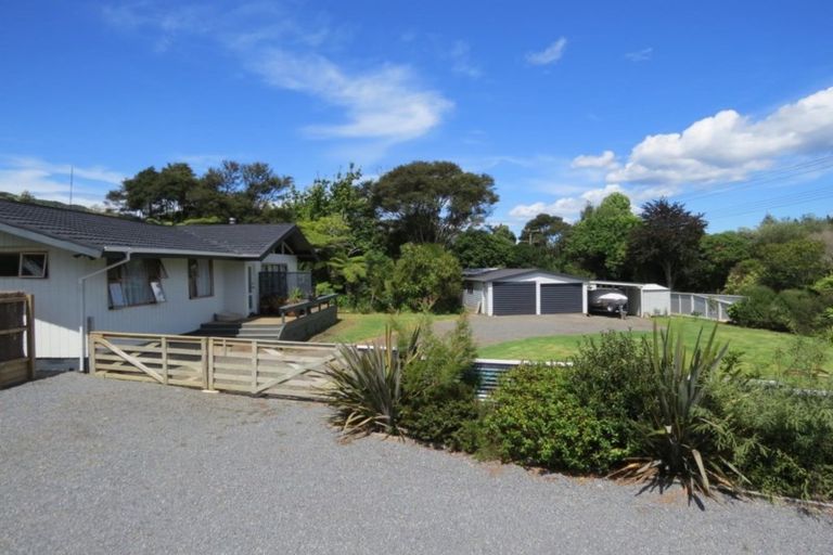 Photo of property in 30 Driving Creek Road, Coromandel, 3506