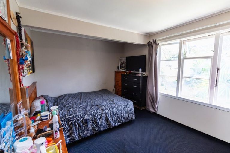 Photo of property in 47 Farmer Crescent, Taita, Lower Hutt, 5011