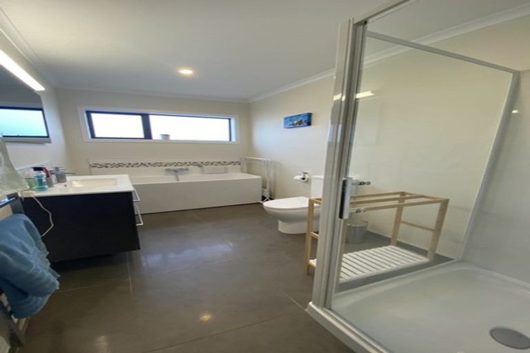 Photo of property in 176 John Burke Drive, Aotea, Porirua, 5024