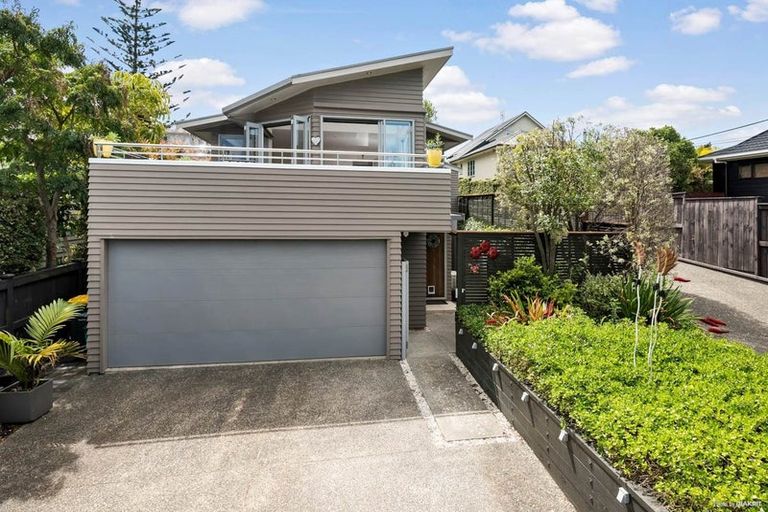 Photo of property in 1/19 Channel View Road, Campbells Bay, Auckland, 0630