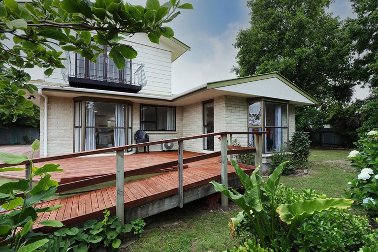 Photo of property in 10 Kereru Place, Masterton, 5810