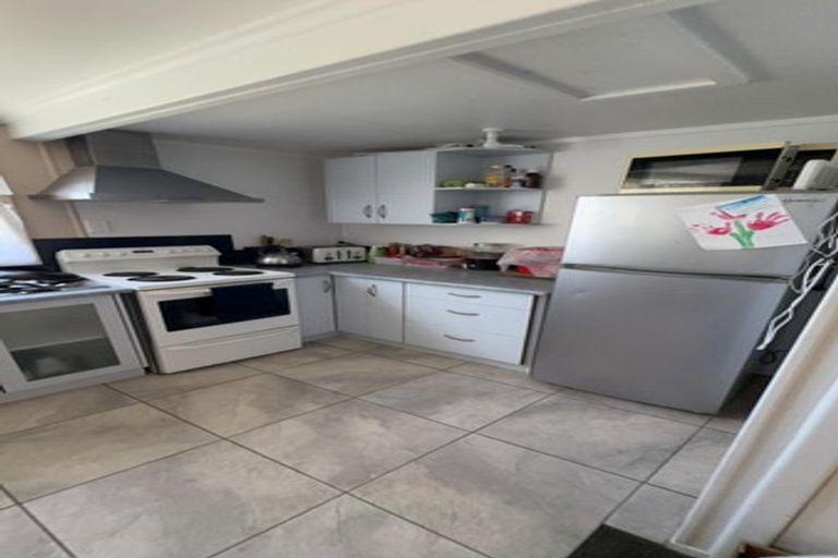 Photo of property in 4 James Mcleod Road, Shelly Beach, Helensville, 0874