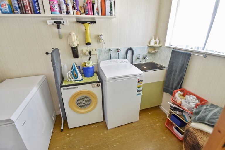 Photo of property in 10 Benmore Place, Omarama, 9412