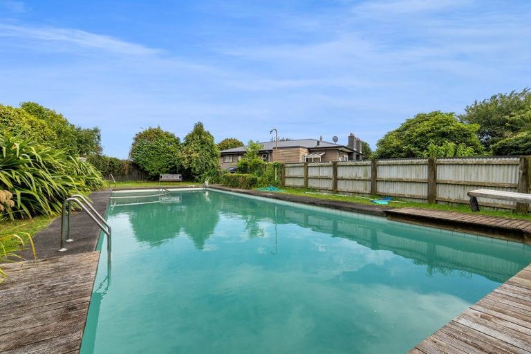 Photo of property in 19 Clifford Road, Eltham, 4322