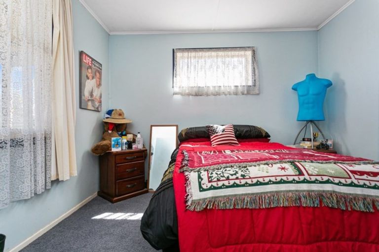 Photo of property in 198 Shakespeare Street, Leamington, Cambridge, 3432