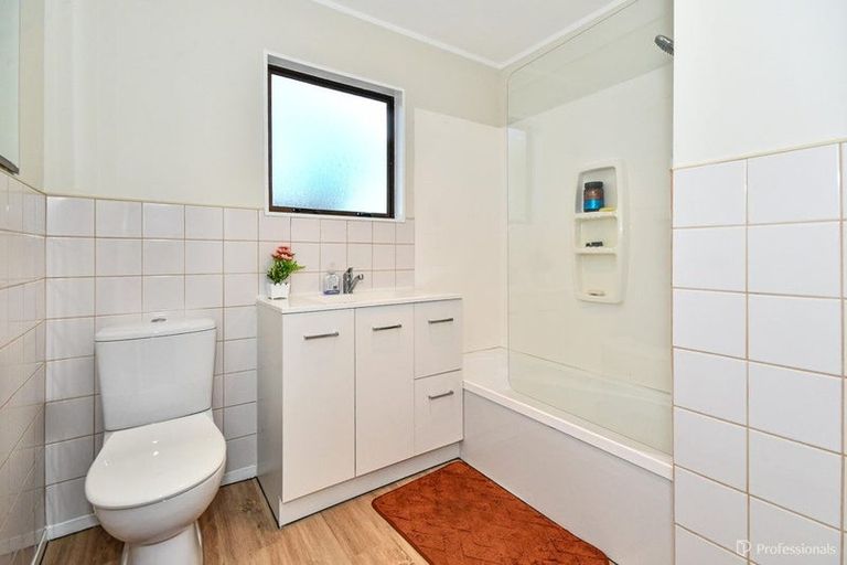 Photo of property in 2/9 Porchester Road, Papakura, 2110