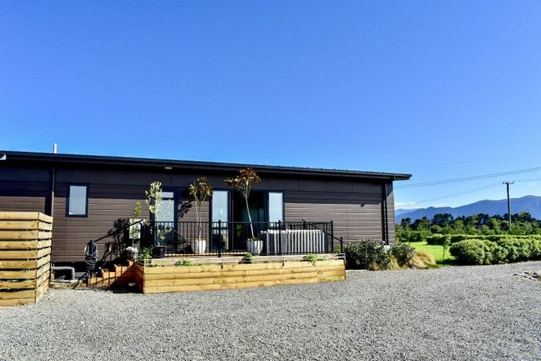 Photo of property in 1845 Thongcaster Road, Burnt Hill, Oxford, 7495