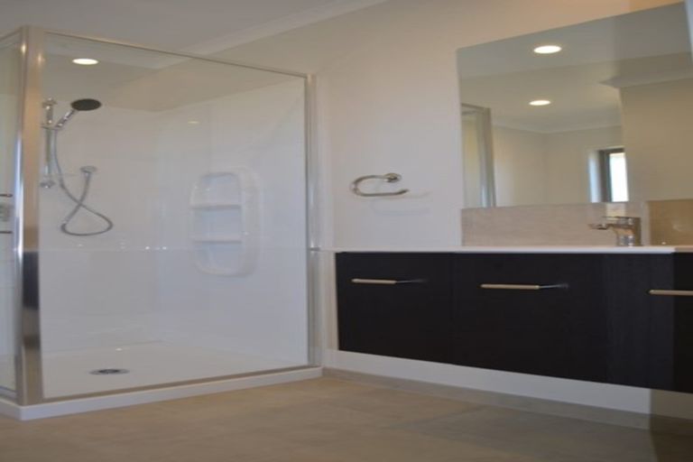 Photo of property in 85 Te Kio Crescent, Papamoa Beach, Papamoa, 3118