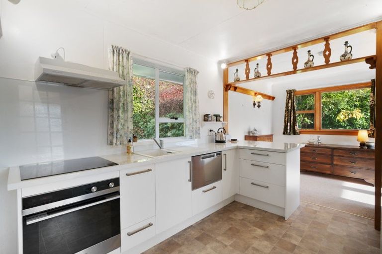 Photo of property in 9 Saint Ronans Road, Macandrew Bay, Dunedin, 9077