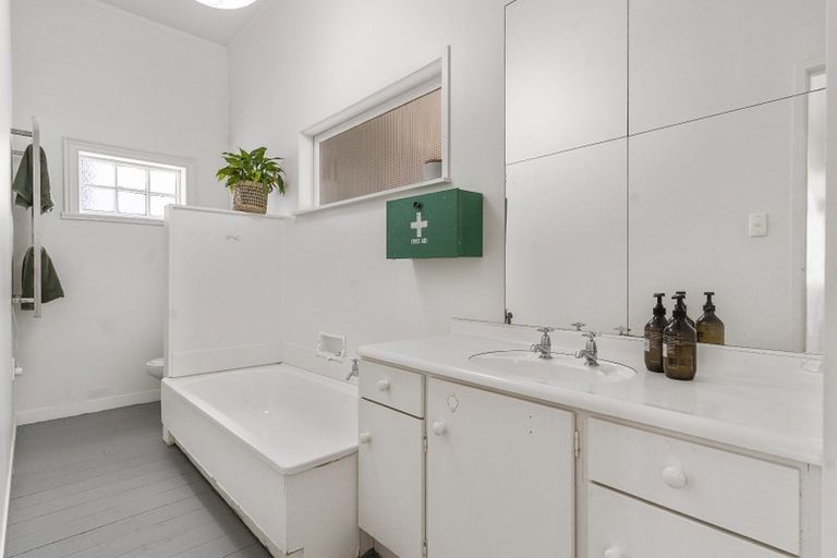 Photo of property in 14 Ireland Street, Freemans Bay, Auckland, 1011