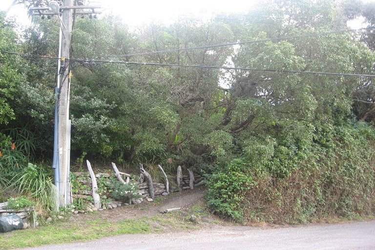 Photo of property in 63 Wellington Road, Paekakariki, 5034